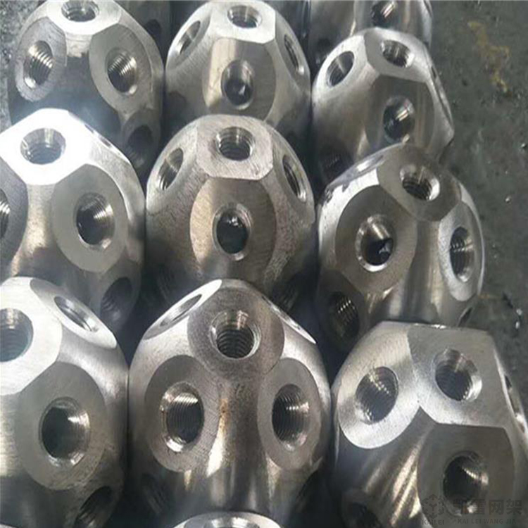 兴化螺栓球网架加工安装方法